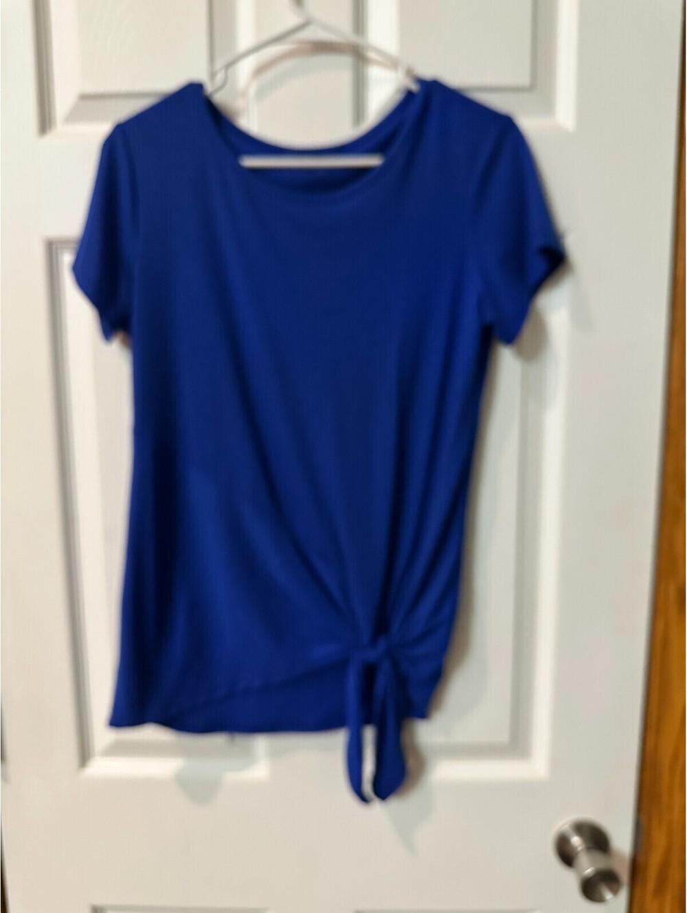Apt 9 women's size small blue top with tie accent